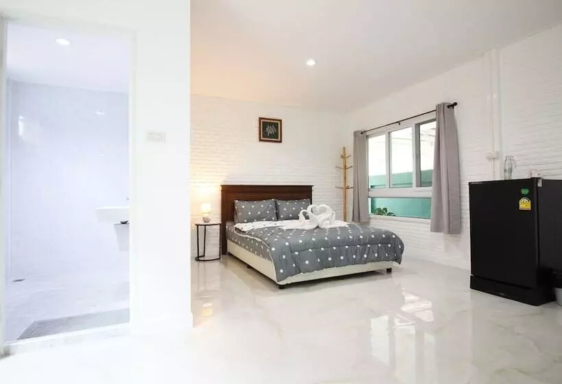 ペンション Room In Guest Room   Baan Khunphiphit Homestay No3351