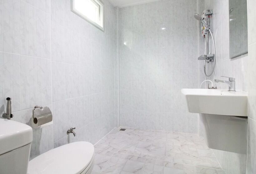 پانسیون Room In Guest Room Baan Khunphiphit Homestay No3351