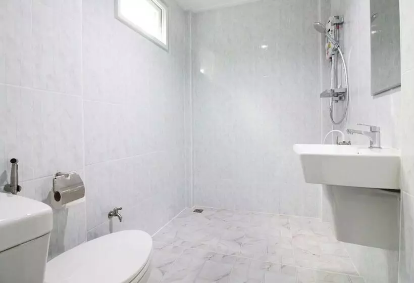 ペンション Room In Guest Room   Baan Khunphiphit Homestay No3351