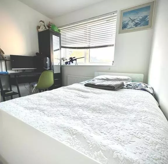 ペンション Room With Office In Peaceful Place