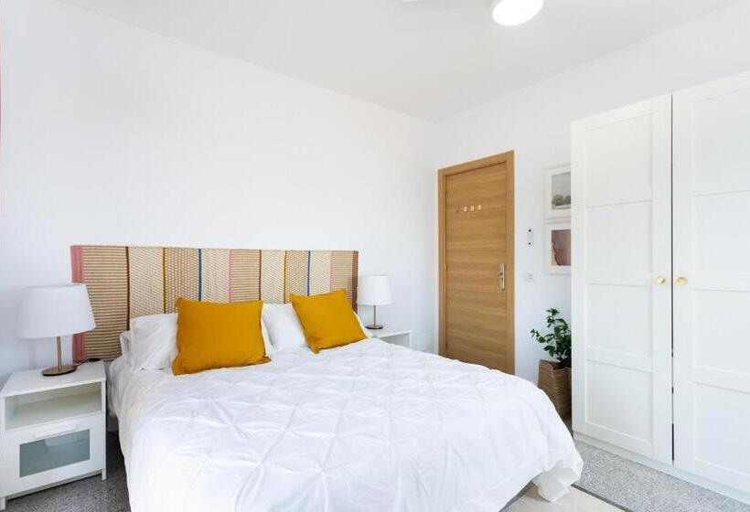 پانسیون Eden Rentals 102 Surfy Stylish Bed&coffee Balcony