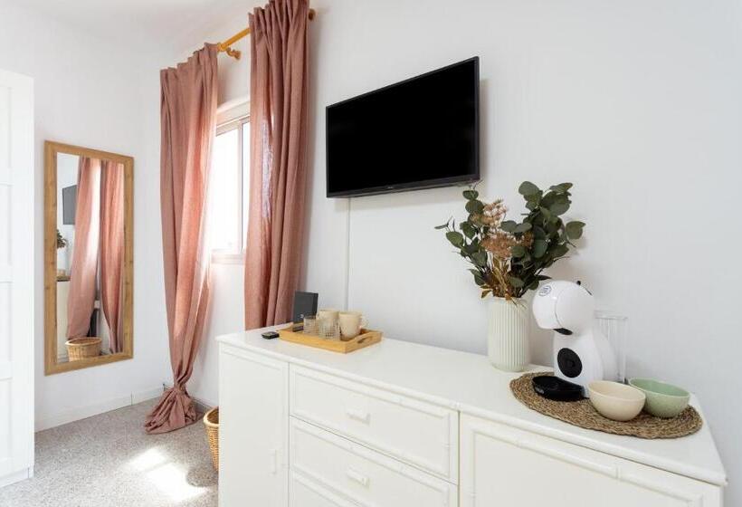 پانسیون Eden Rentals 102 Surfy Stylish Bed&coffee Balcony