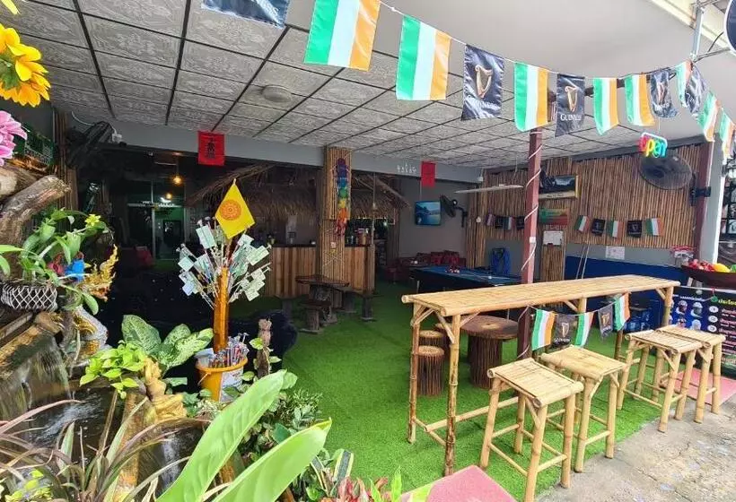 Majatalo The Treehouse