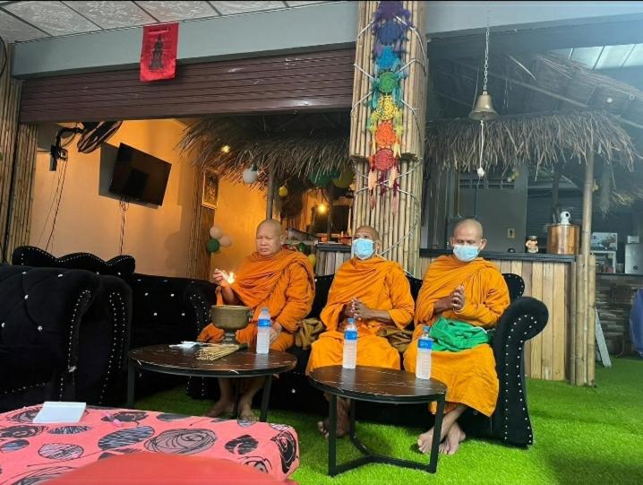 پانسیون The Treehouse