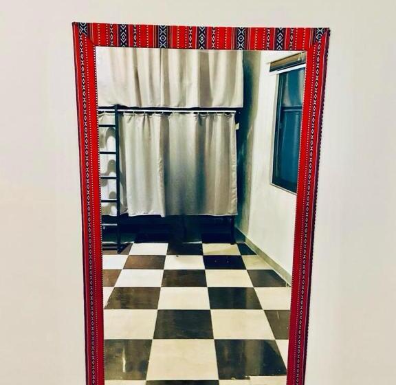 هاستل Friends Oasis