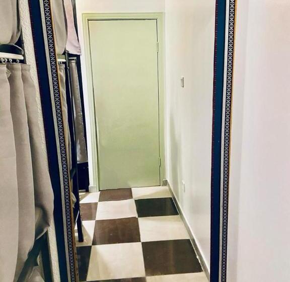 هاستل Friends Oasis