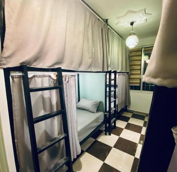 هاستل Friends Oasis