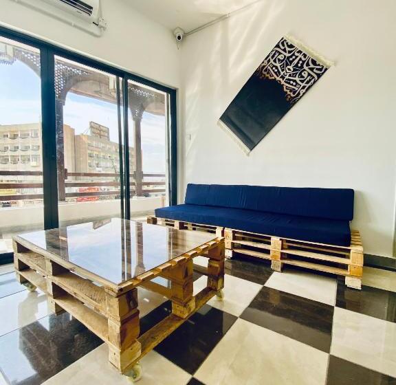 هاستل Friends Oasis