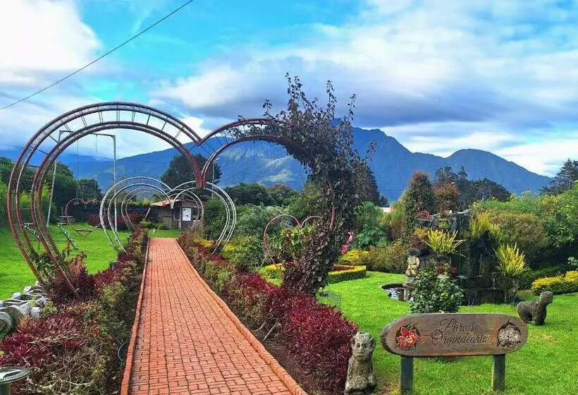Aamiaismajoitus (B&B) Paraiso Orquideario