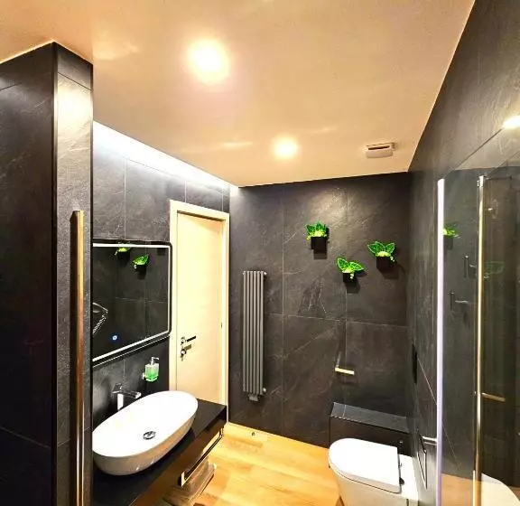 تختخواب و صبحانه Trilogy Prestige   Central Premium Suites