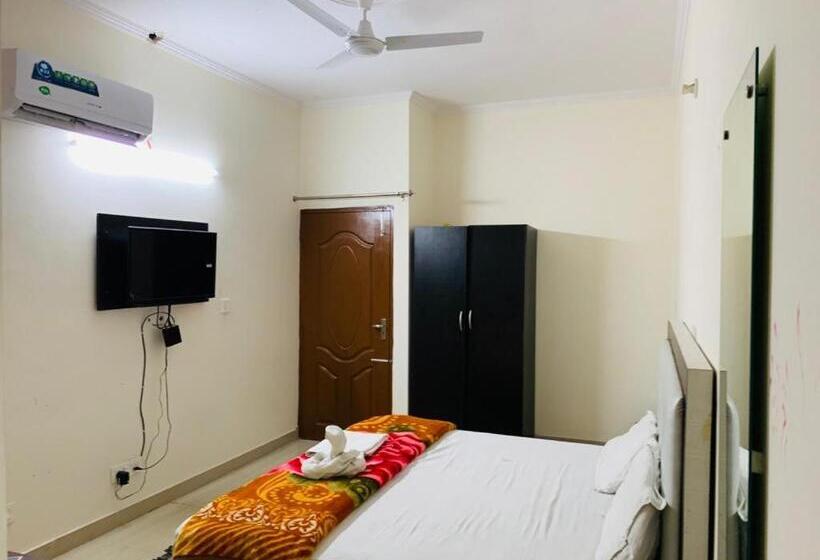 בית מלון כפרי Gr 11