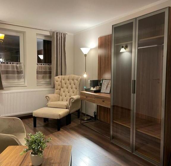 Отель Haus Boutique