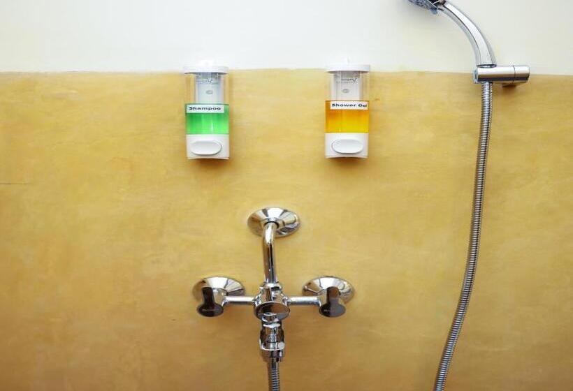 בית מלון כפרי Mango Hill La Serene Puducherry