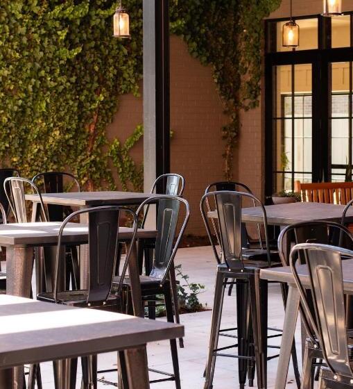 酒店 Meeting House