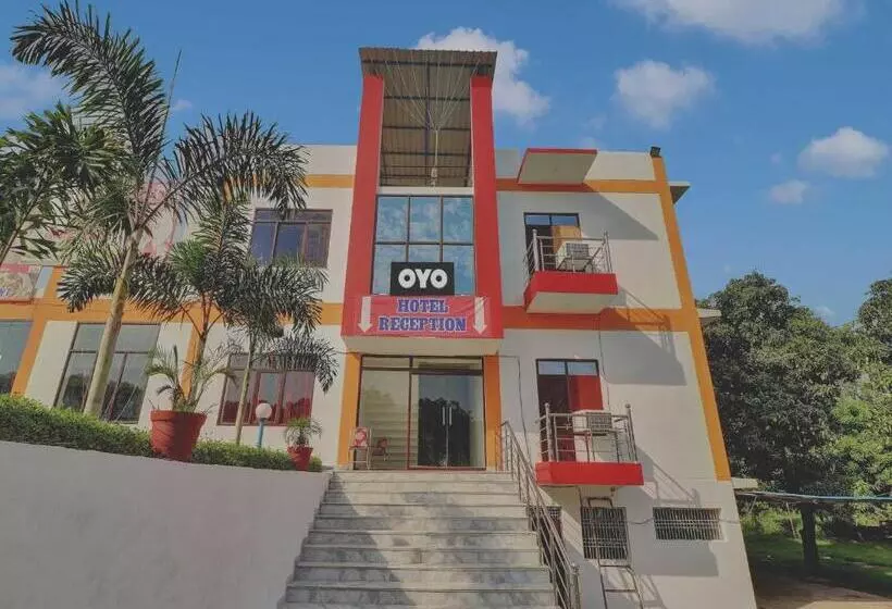 ホテル Oyo Flagship 81412 Gayatri Parks