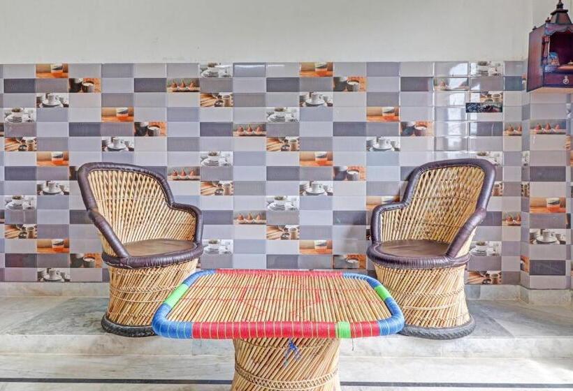 فندق Oyo Flagship 81412 Gayatri Parks