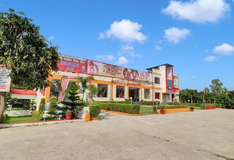 فندق Oyo Flagship 81412 Gayatri Parks