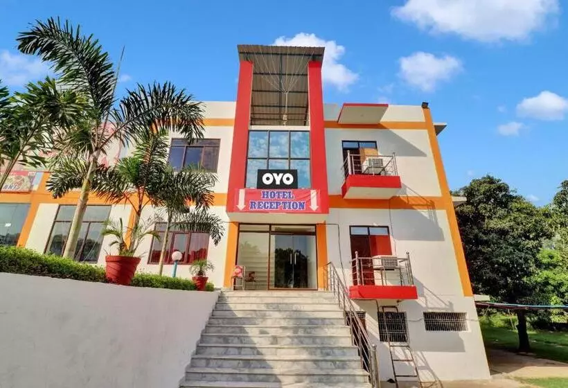 ホテル Oyo Flagship 81412 Gayatri Parks