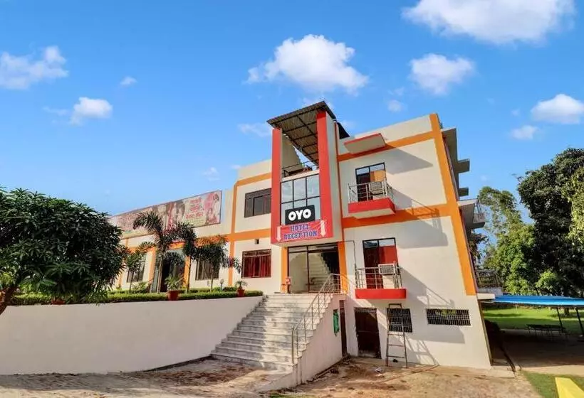 ホテル Oyo Flagship 81412 Gayatri Parks