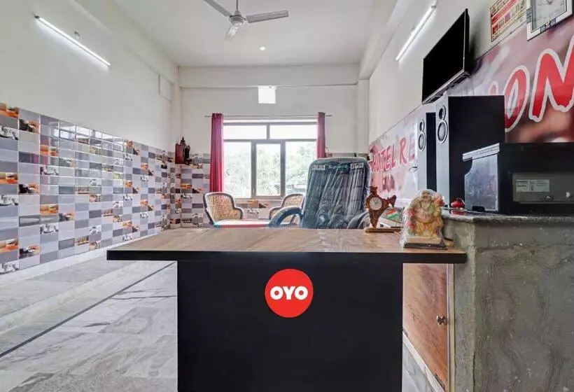 ホテル Oyo Flagship 81412 Gayatri Parks