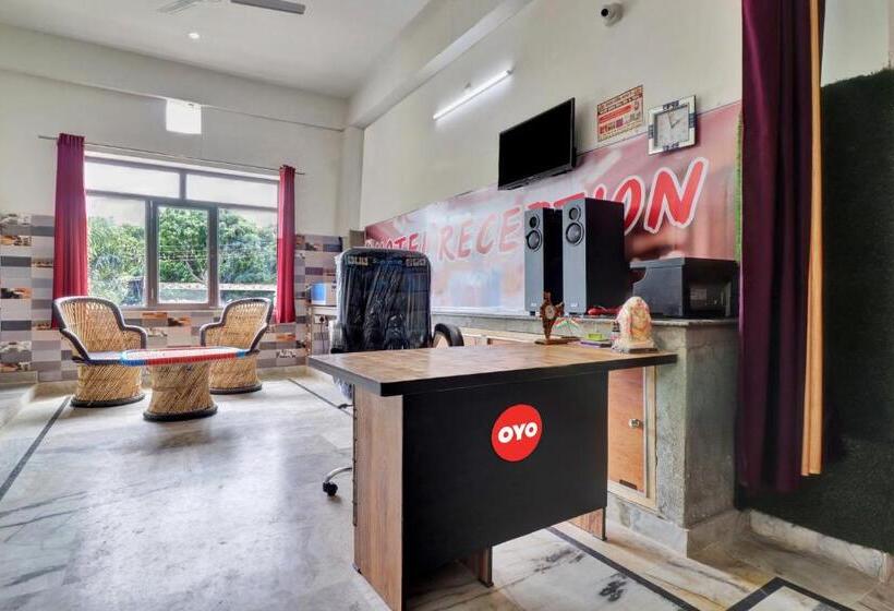 فندق Oyo Flagship 81412 Gayatri Parks