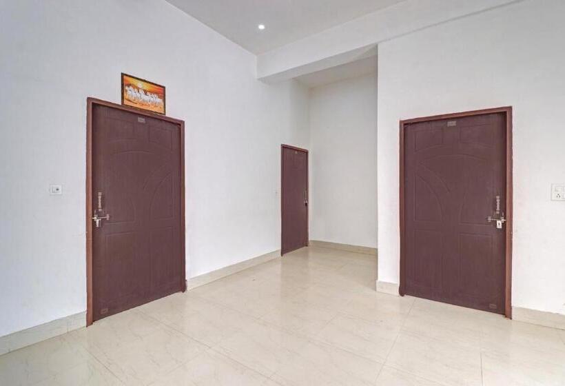 فندق Oyo Flagship 81412 Gayatri Parks