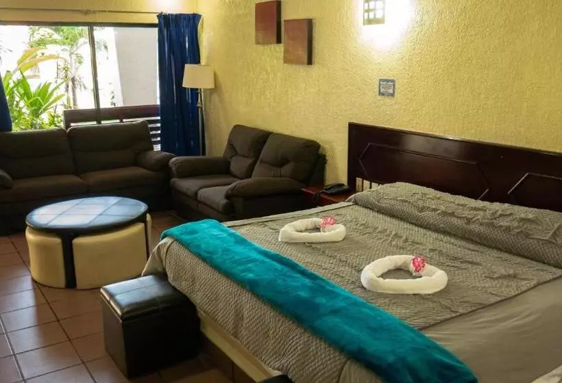 Hotelli Plaza Mazari