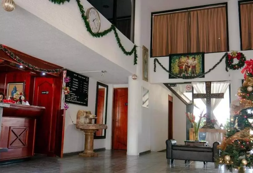 Hotelli Plaza Mazari