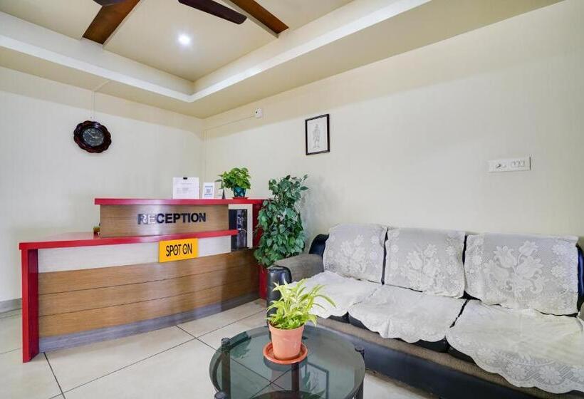 Hotel Spot On Swagath Tourist Home