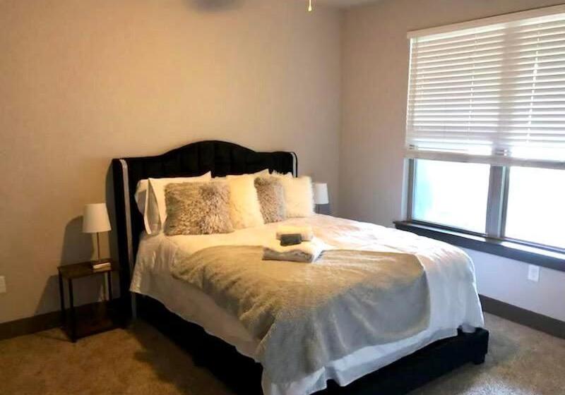 Luxury Stays With Tylaco