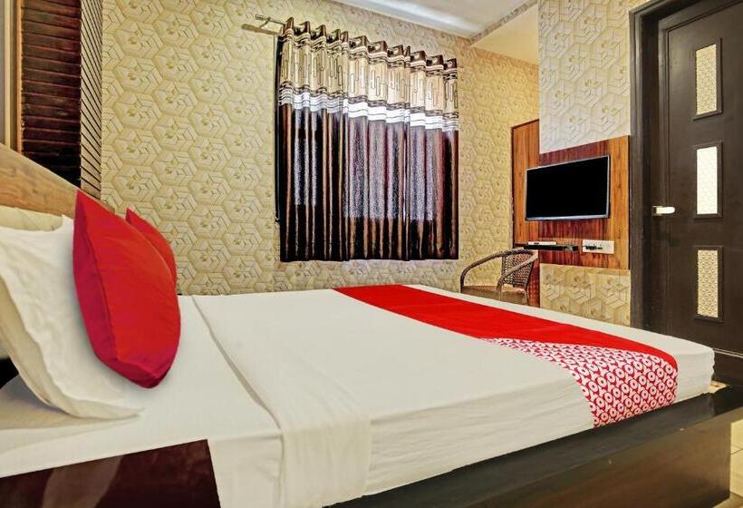 Oyo Flagship 81231 Hotel Seven