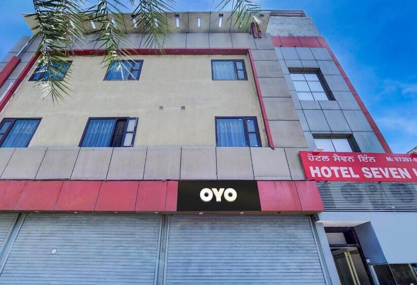 Oyo Flagship 81231 Hotel Seven