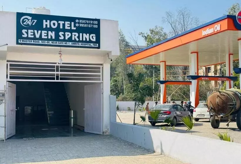 ホテル O Seven Spring