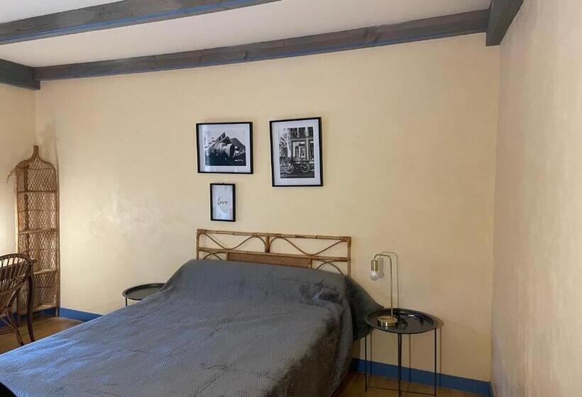 بنسيون Auberge De La Dorette