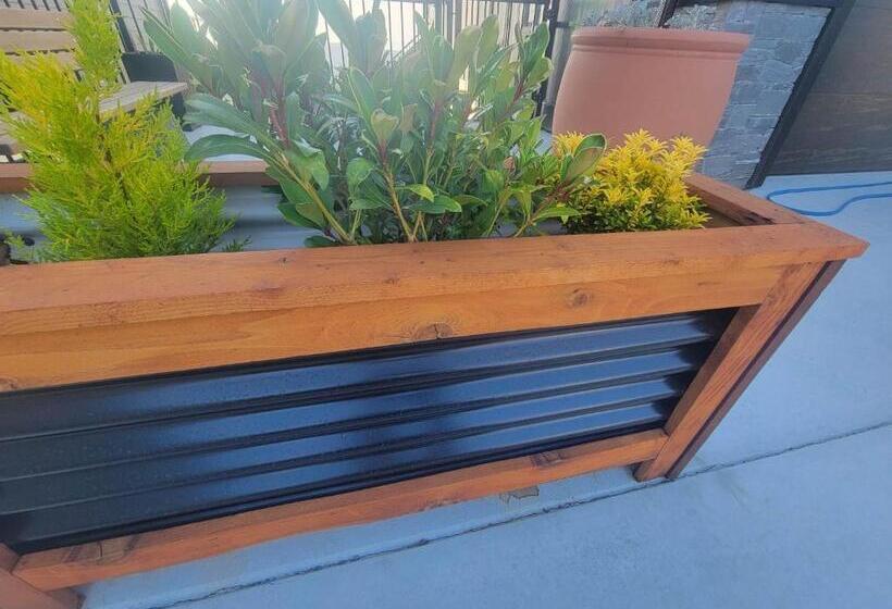 بنسيون Horizon Hideaway