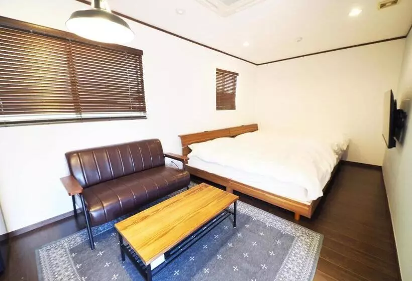 Majatalo Locona +rakuta