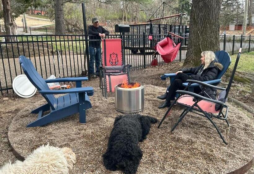 Пансион Luxury Smart Bungalow