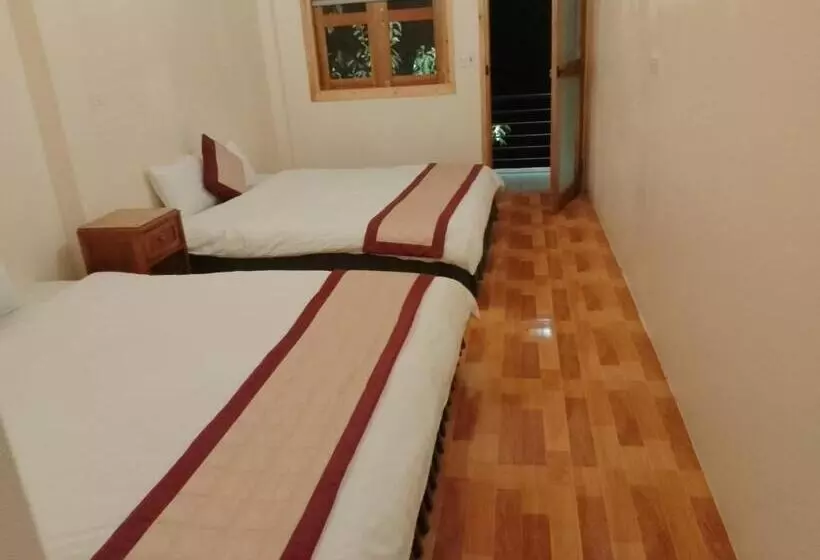 پانسیون Moc S House