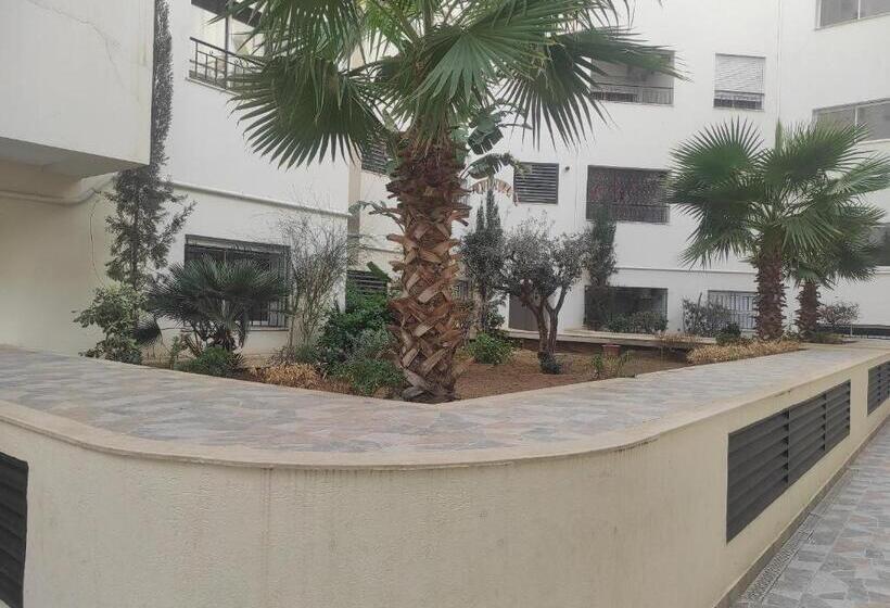 פנסיון Room In Apartment   Refined Elegance Cite Les Palmiers