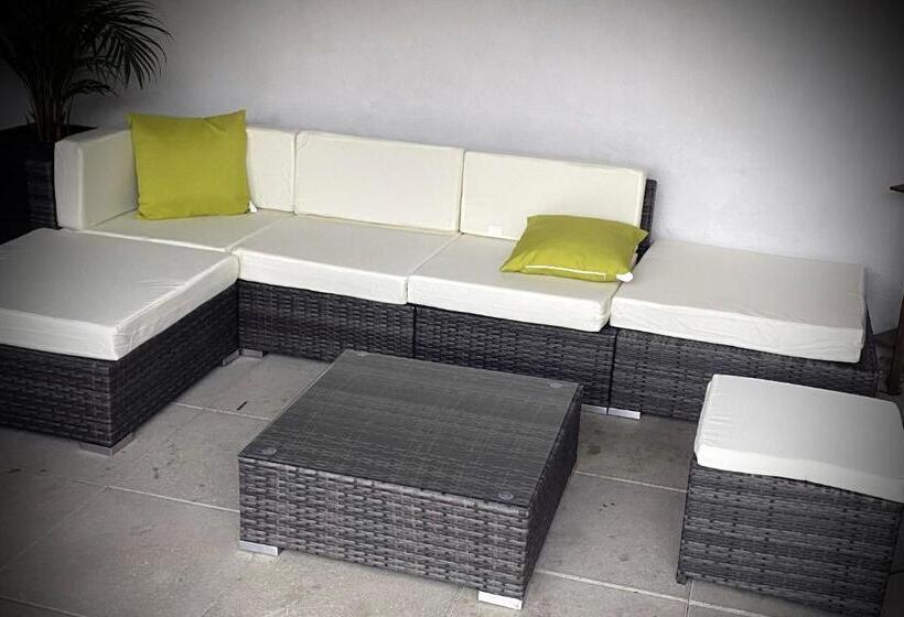 پانسیون Studio Indépendant Pa Ni Pwoblem