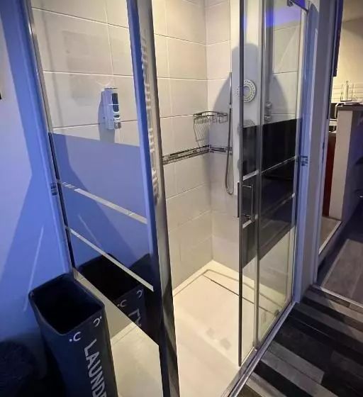 Majatalo Studio Indépendant Pa Ni Pwoblem