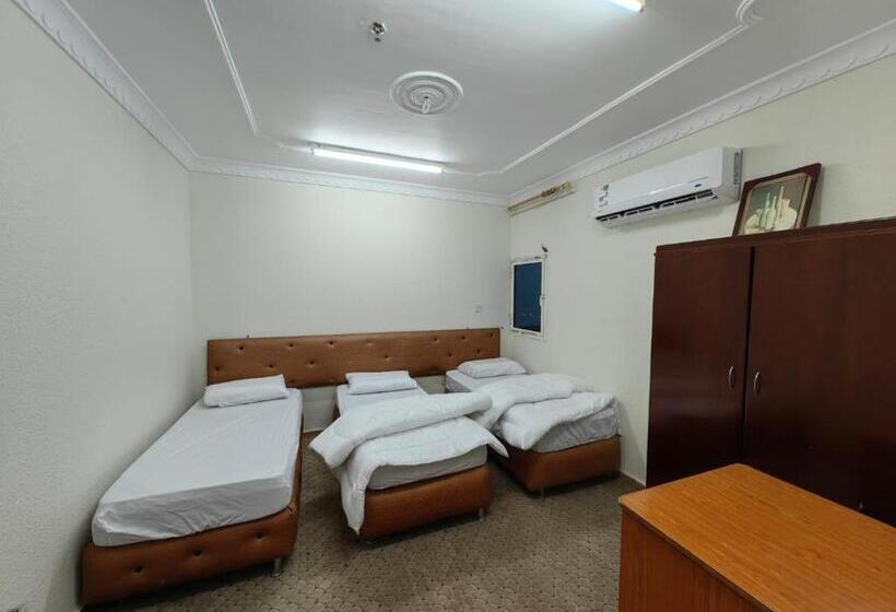 فندق نبض الضيافة 1   العزيزية الشارع العام