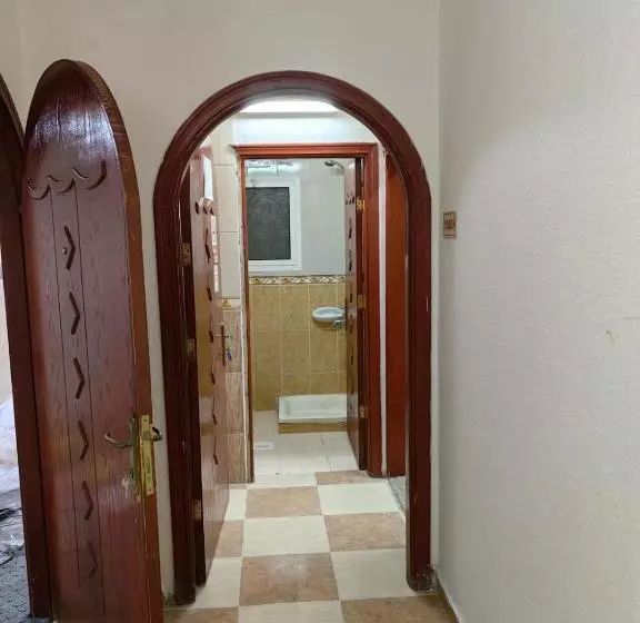 فندق نبض الضيافة 1   العزيزية الشارع العام