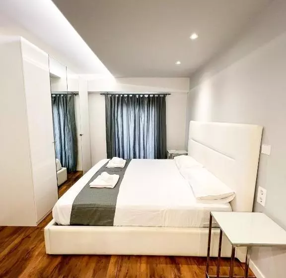 تختخواب و صبحانه Botafoch Luxury Room