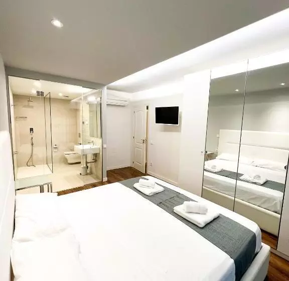 تختخواب و صبحانه Botafoch Luxury Room
