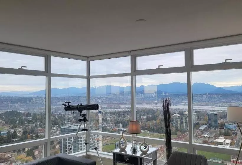 ベッドアンドブレックファースト High Luxury Penthouse   Private Suite With Ensuite Bathroom