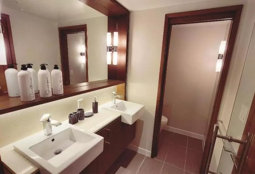 ベッドアンドブレックファースト High Luxury Penthouse   Private Suite With Ensuite Bathroom