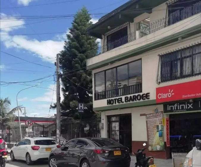 Hotelli Baroee