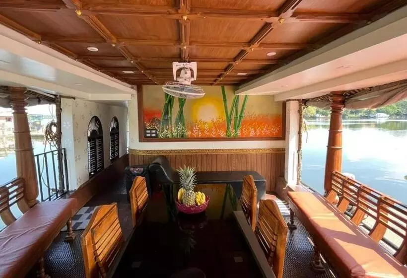 カプセルホテル Houseboat   Dream House Houseboat Kollam