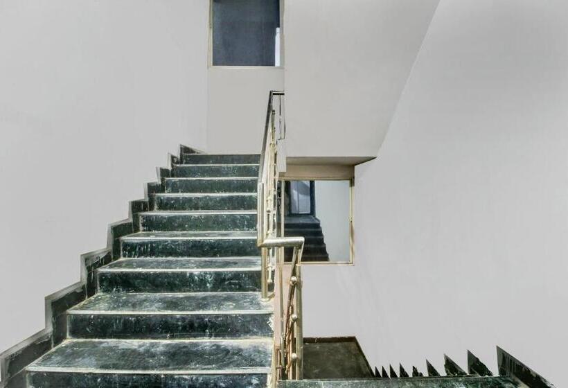 Szálloda Flagship 92912 New Convivial Homes